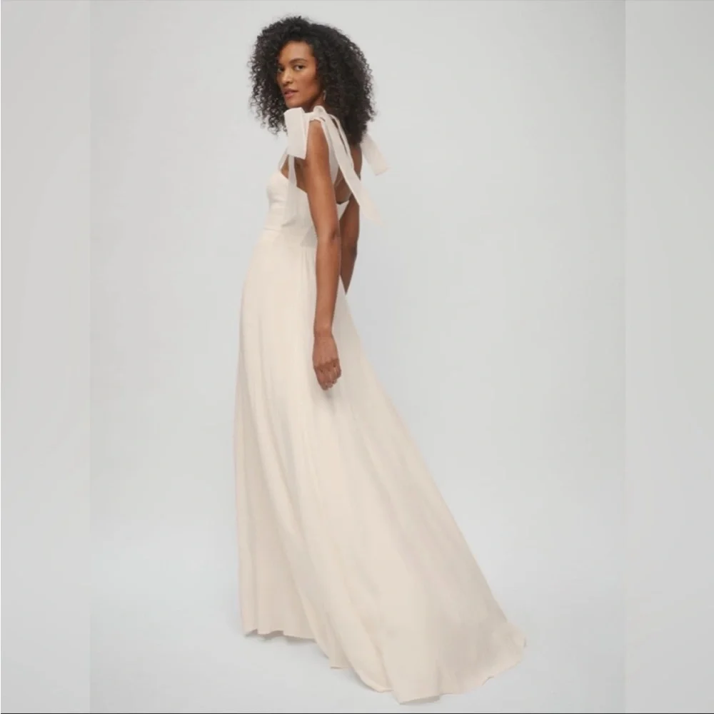 ⚡️⚡️NWT REFORMATION Balsam Dress in Ivory, Size 4 - Picture 5 of 16